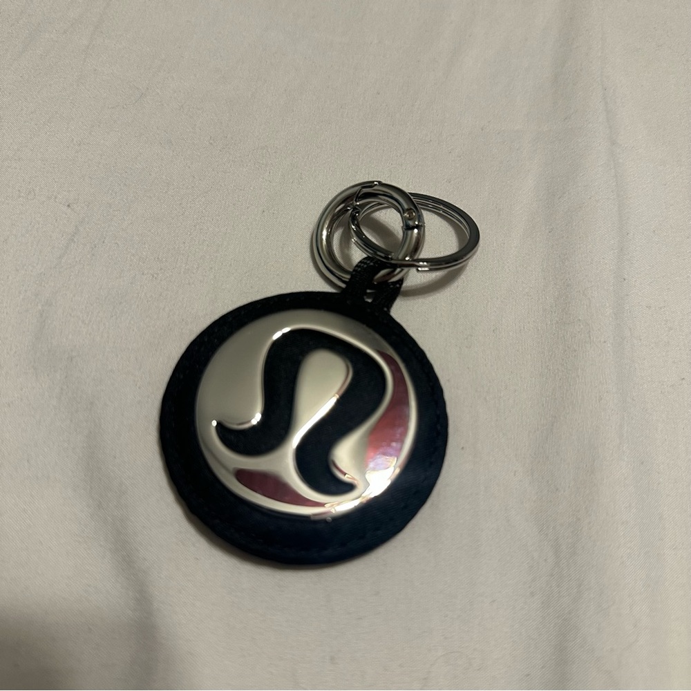 NWOT Lululemon Logo Keychain